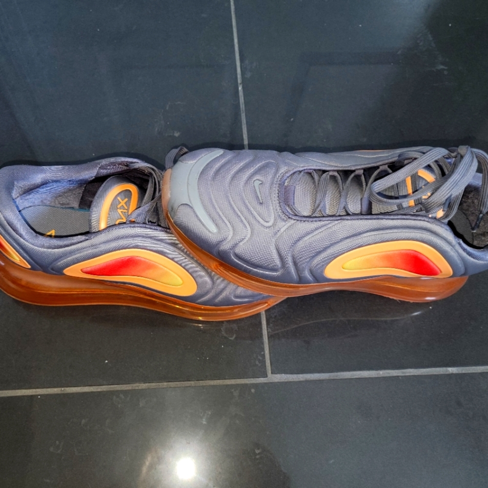 Nike Air Max 720 'Fuel Orange'